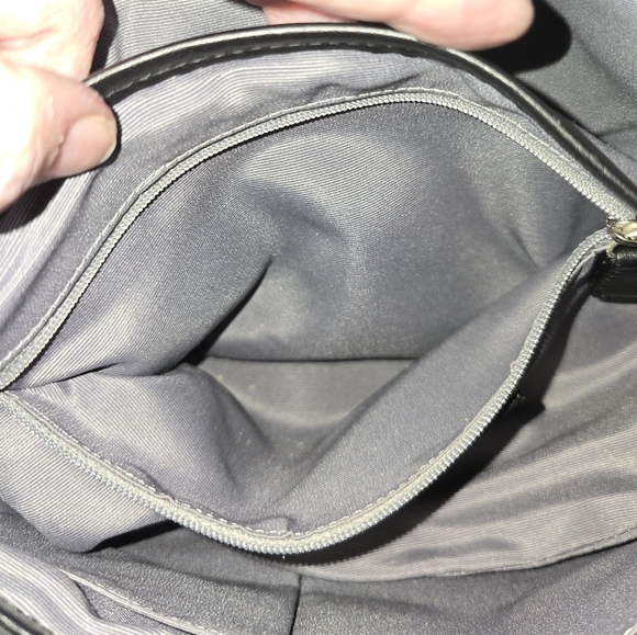 Coach Soho Y2K Black Leather Pleated Shoulder Bag. EUC - Picture 14 of 15